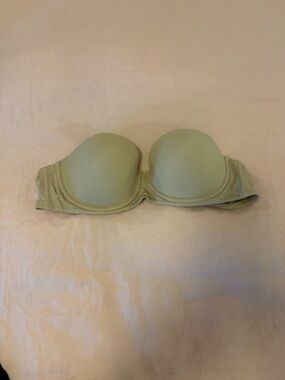 Hanes Strapless Molded Cup Bandeau Bra in nude